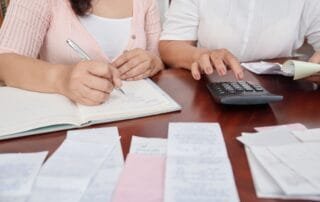 Rekap Keuangan Tahunan Jadi Mudah Pakai Software Akuntansi Accurate Online