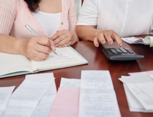 Rekap Keuangan Tahunan Jadi Mudah Pakai Software Akuntansi Accurate Online